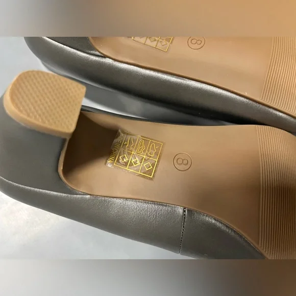 NWOT Gray Size 8 Journee Luu Heels - Picture 7 of 9